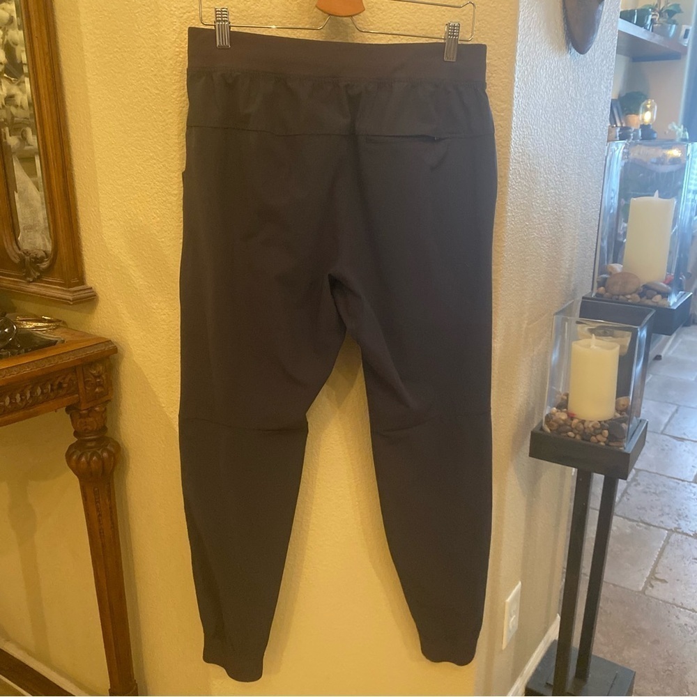 LULULEMON Men Black Jogger Pants Size Large - Picture 4 of 7